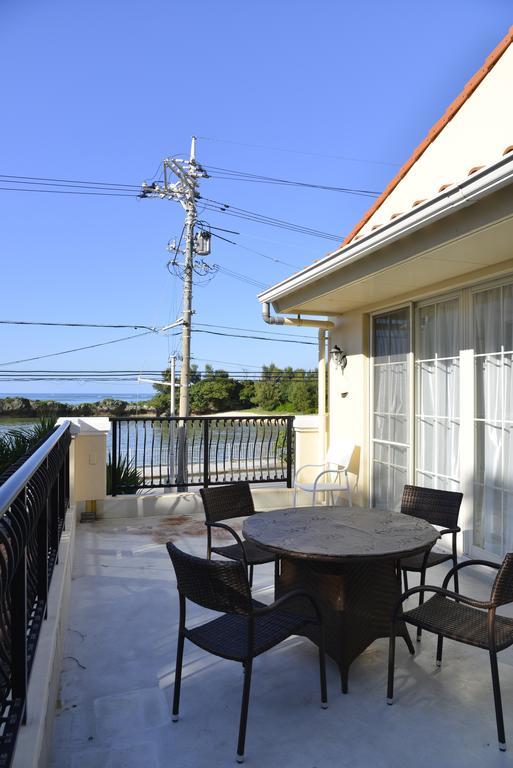 Villa Maeda Biru House Onna Esterno foto
