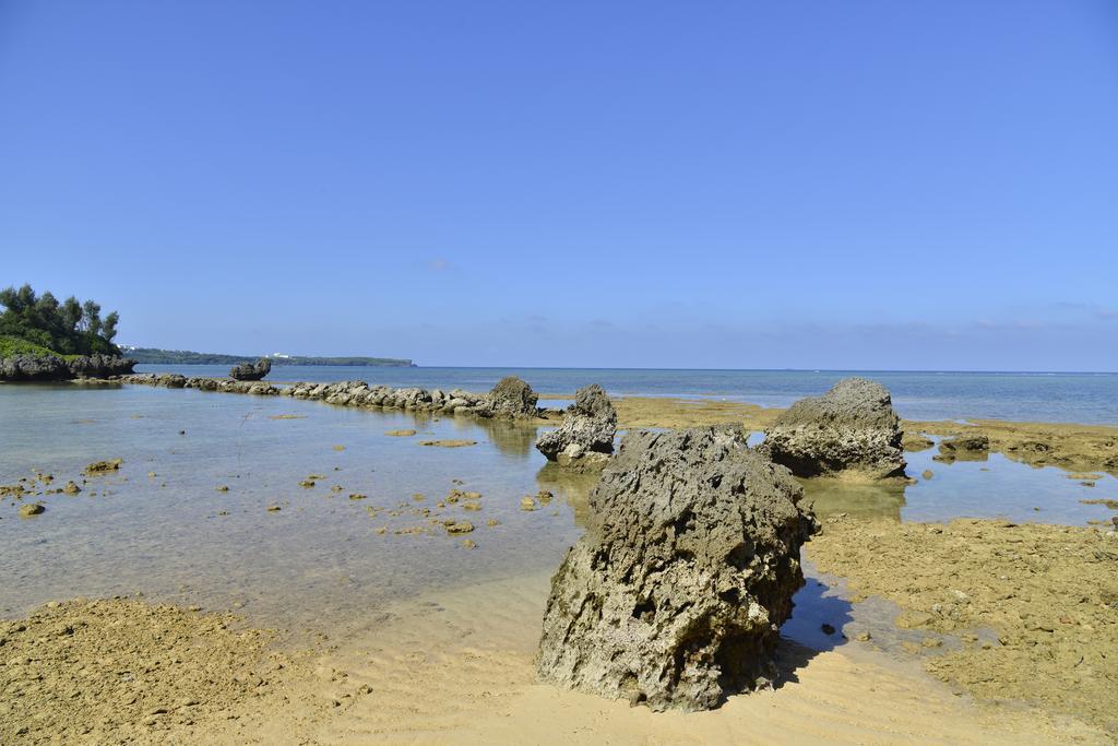 Villa Maeda Biru House Onna Esterno foto