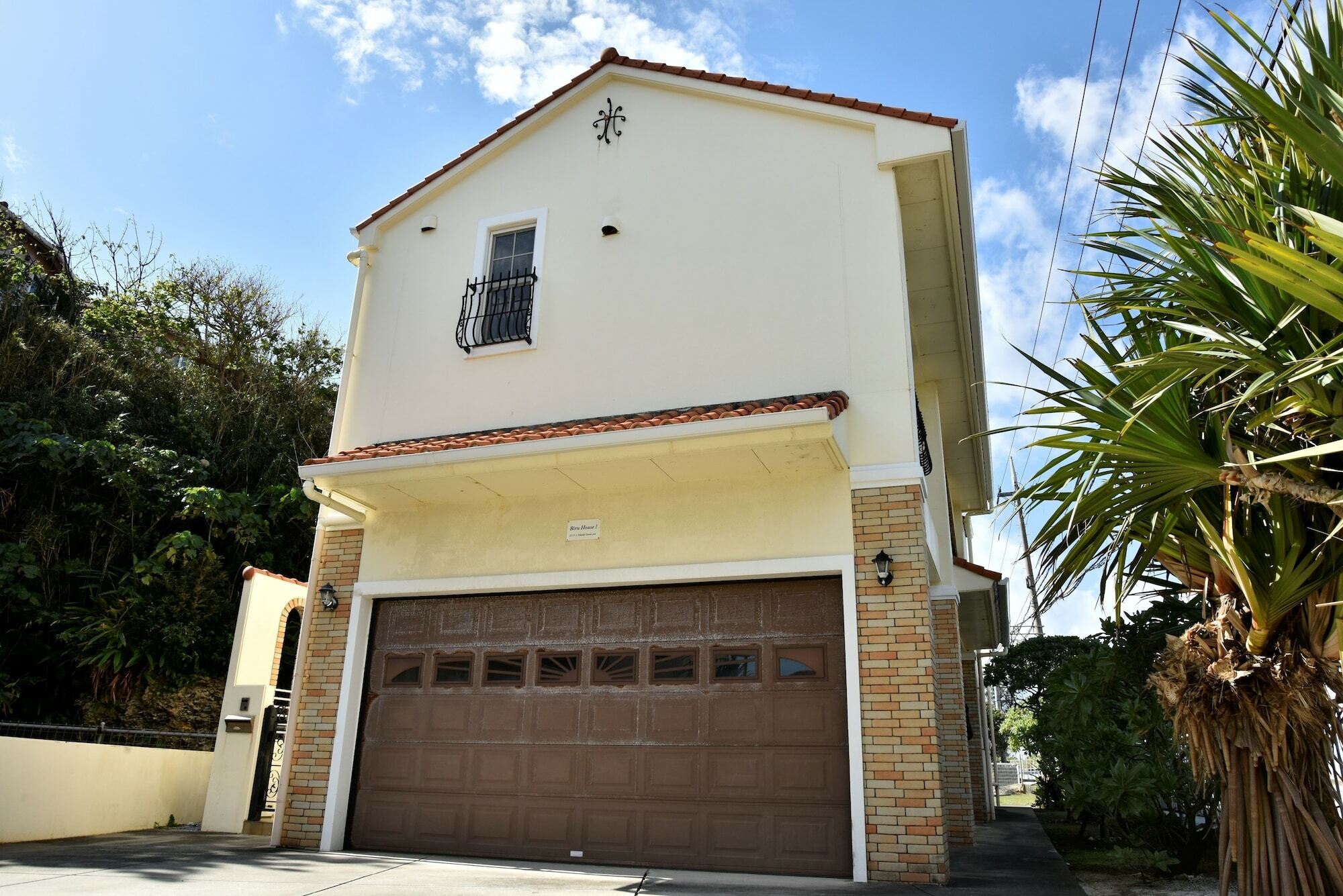 Villa Maeda Biru House Onna Esterno foto
